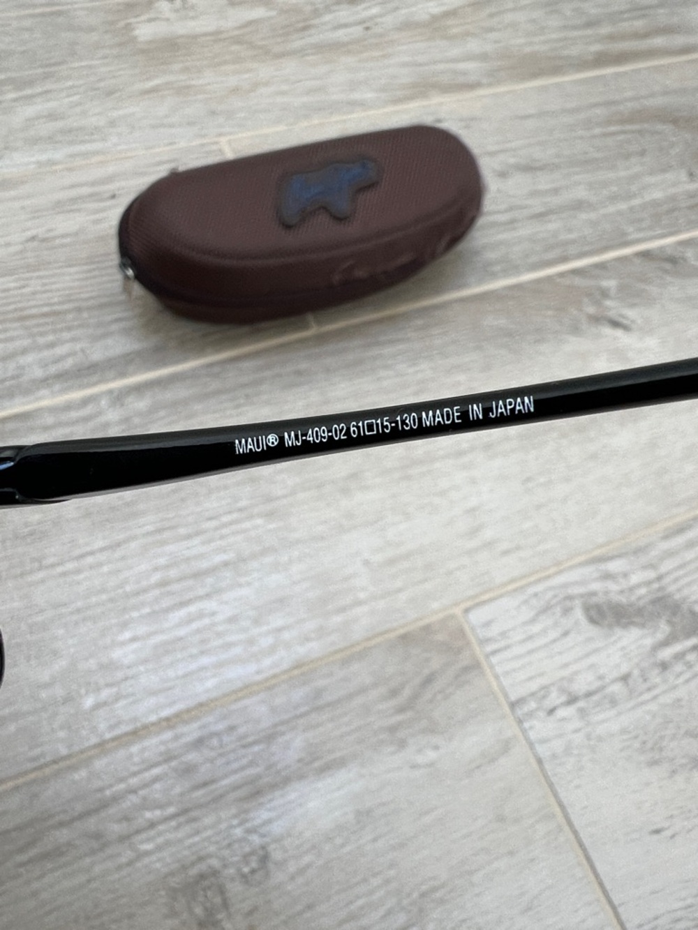 Maui Jim Sport Sunglasses with Brown Hard Case - Picture 5 of 8